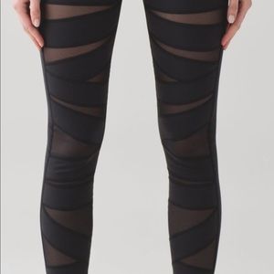 Lululemon Wunder under mesh tech leggings